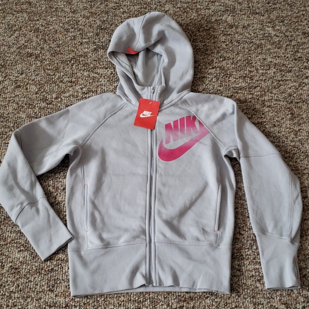 Nike zip up hoodie (New with Tags)
